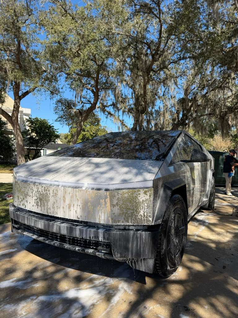 Mobile auto detailing in Orlando, FL · Tesla Cybertruck foam wash service · gallery page